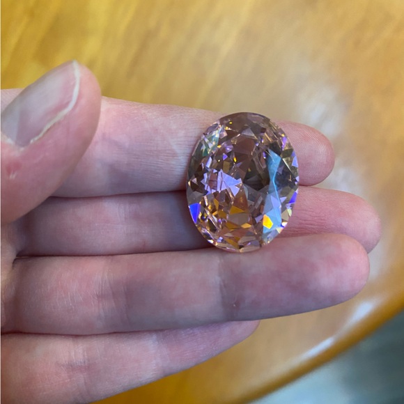 Giant Pink Cubic Zirconia - Picture 2 of 5